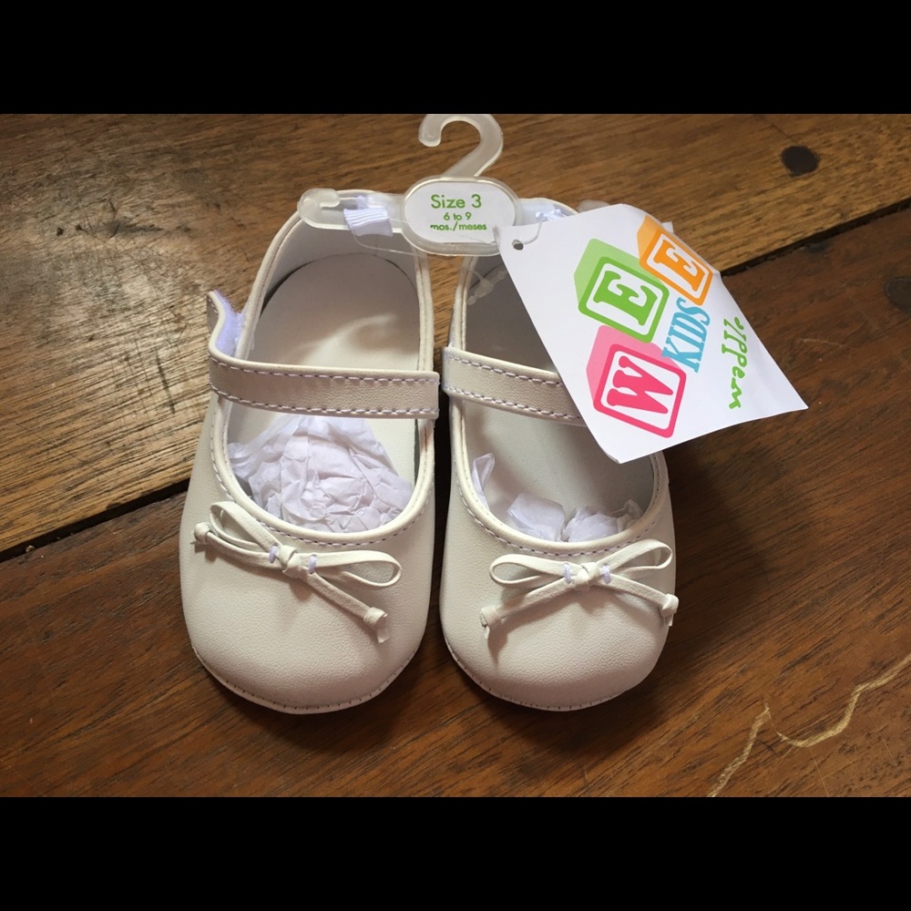 We Kids Waddle White Ballet Flat
